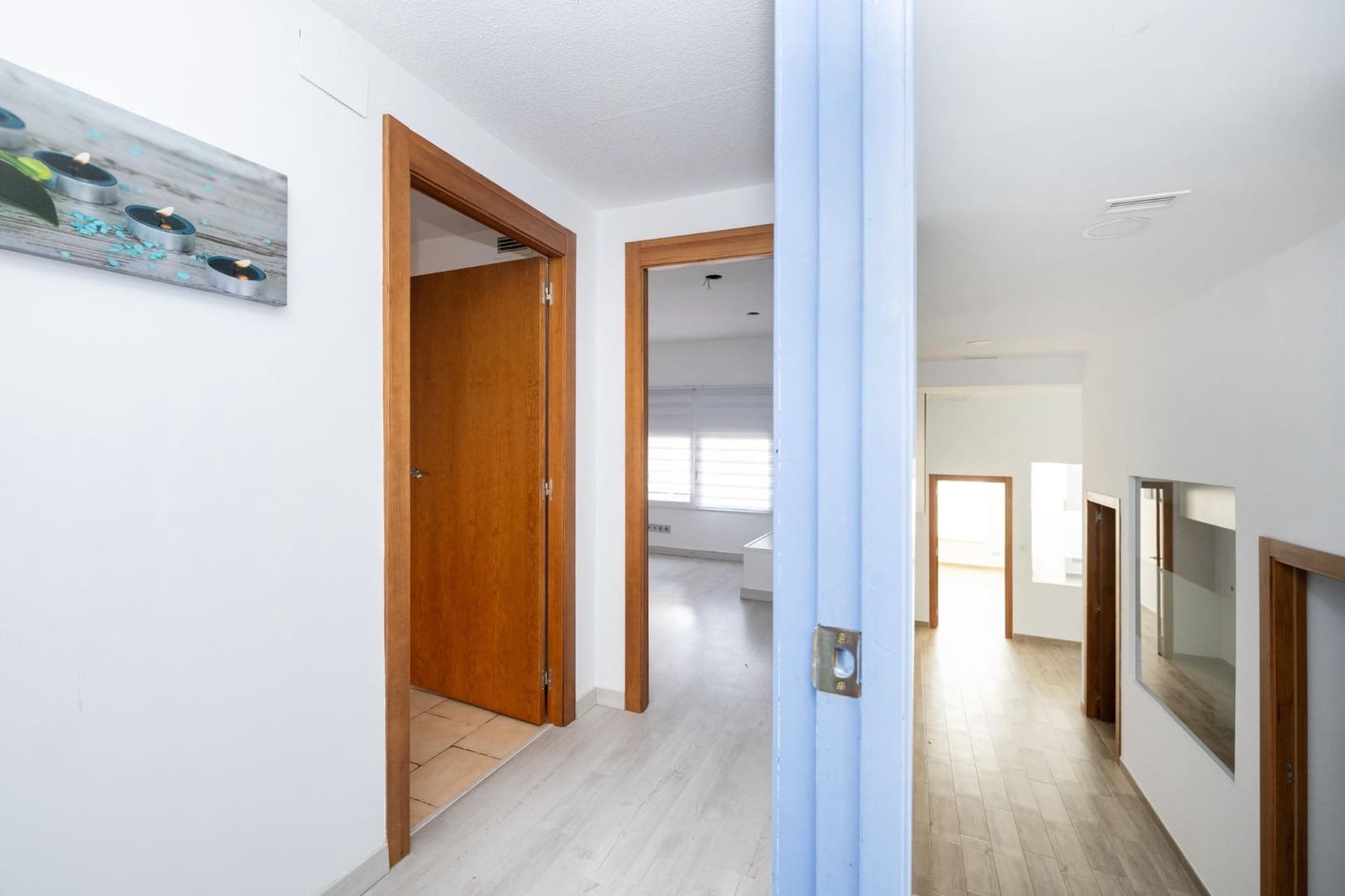 Erhverv til salg i Granada by - € 599.000 (Ref: 9712388)