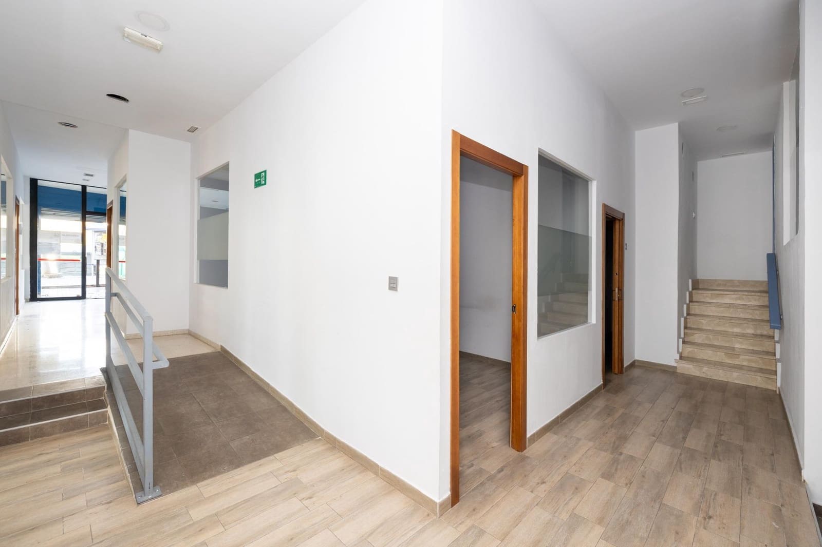 Erhverv til salg i Granada by - € 599.000 (Ref: 9712388)