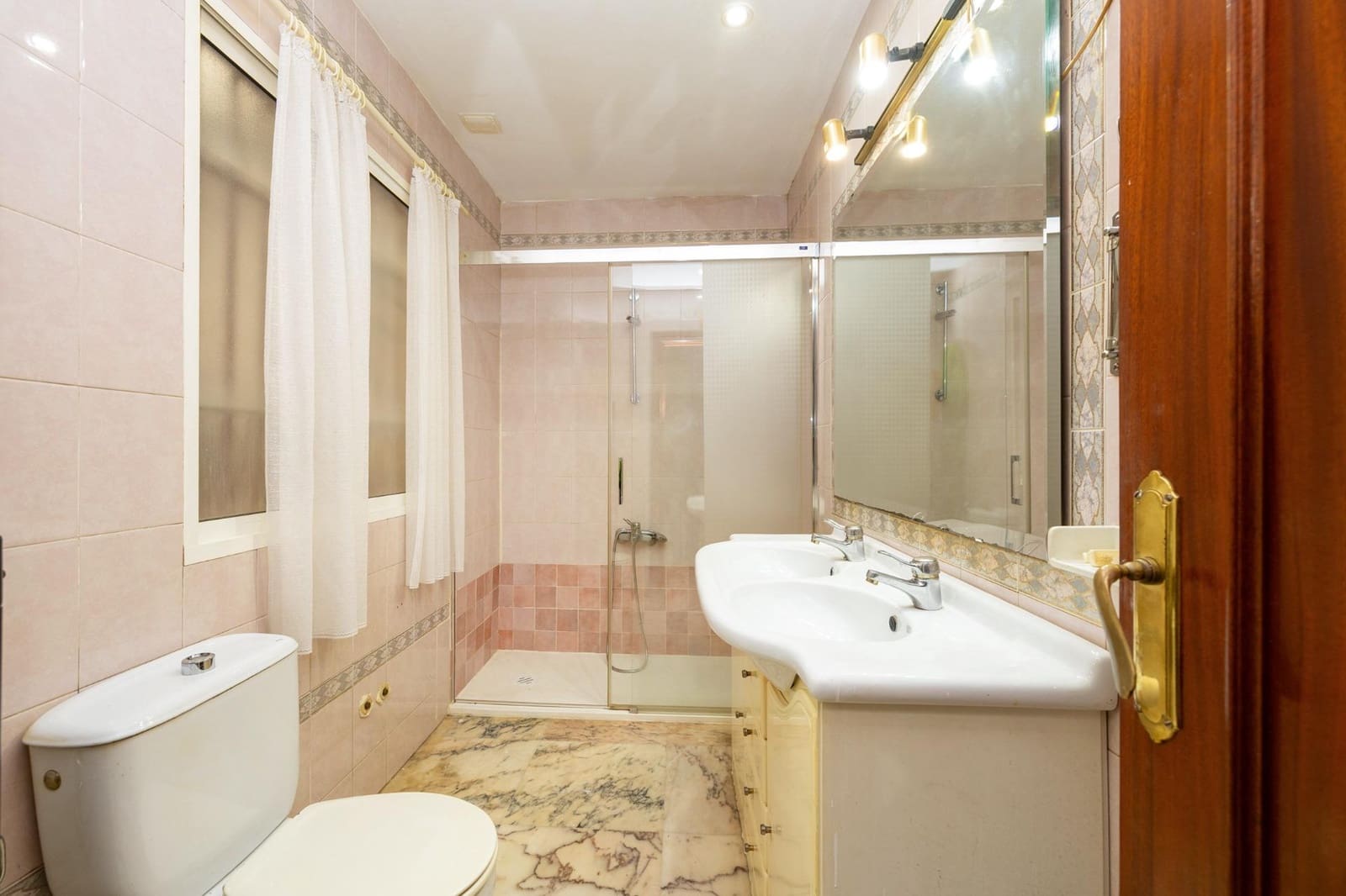 2 soveværelse Lejlighed til salg i Granada by - € 219.000 (Ref: 9712390)