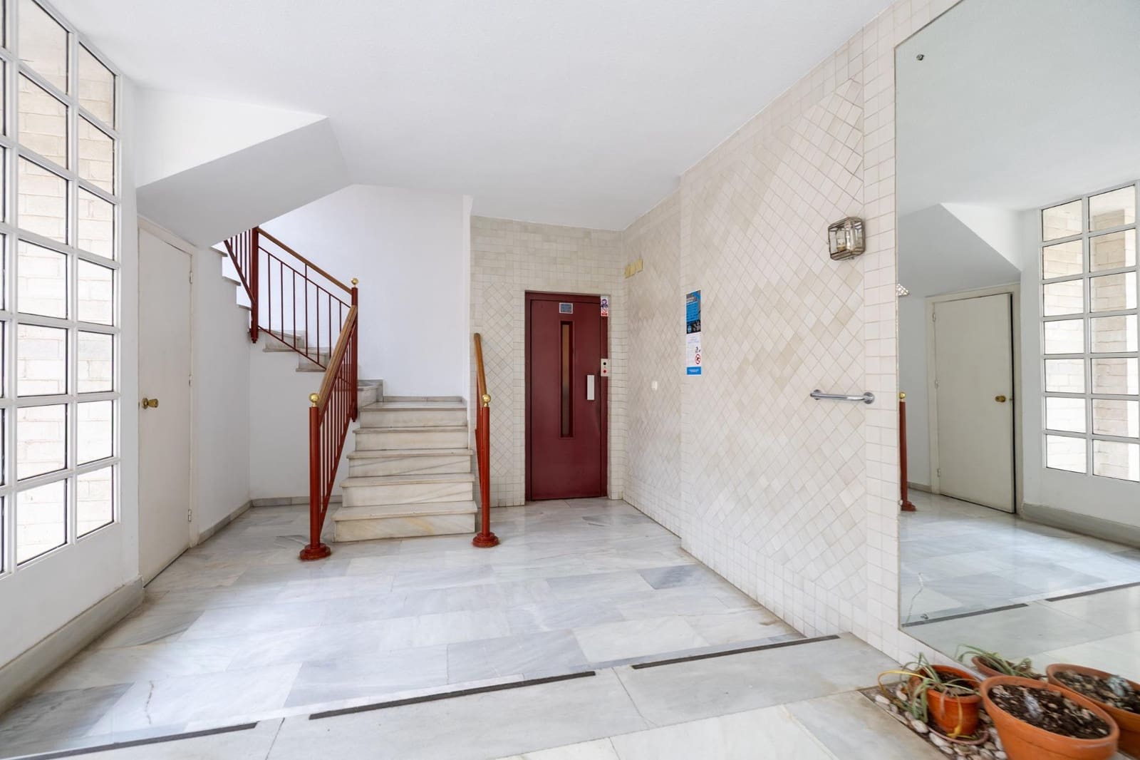 3 soveværelse Lejlighed til salg i Granada by med garage - € 350.000 (Ref: 9712391)