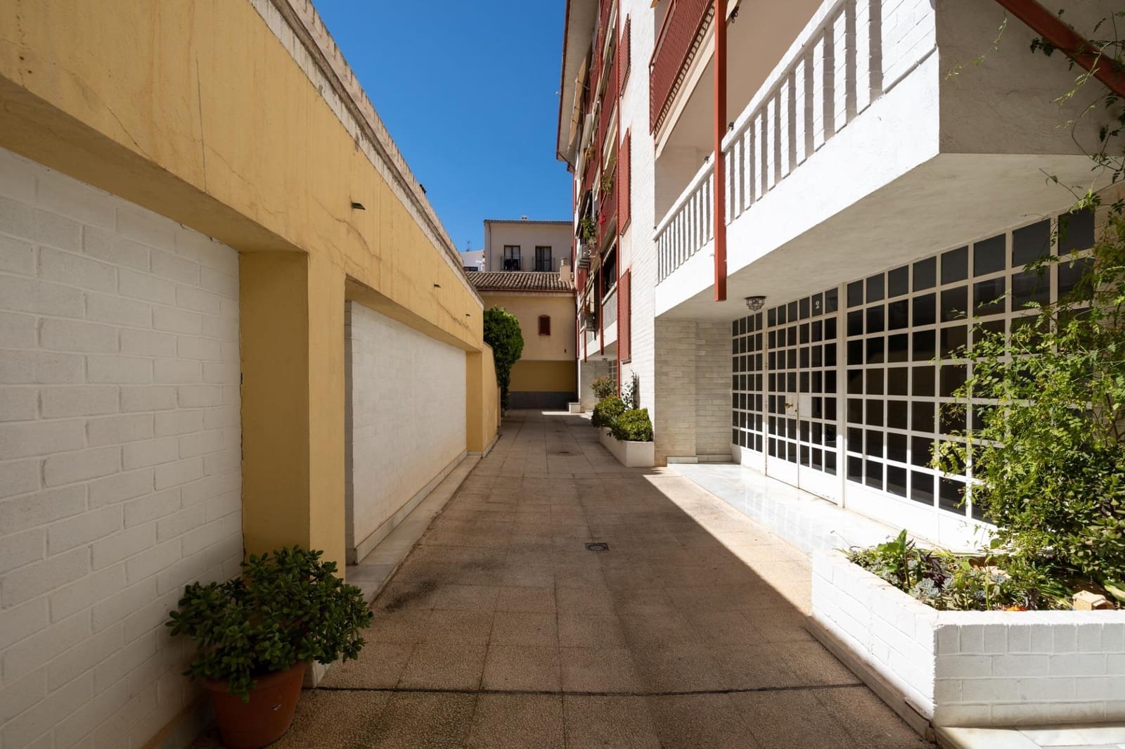 3 soveværelse Lejlighed til salg i Granada by med garage - € 350.000 (Ref: 9712391)