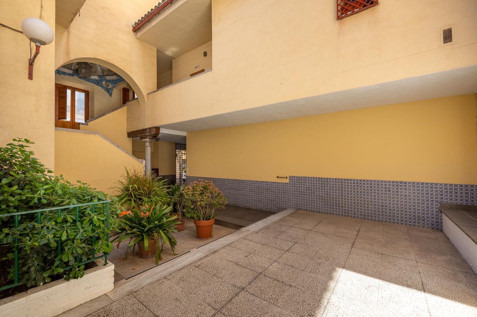 3 soveværelse Lejlighed til salg i Granada by med garage - € 350.000 (Ref: 9712391)