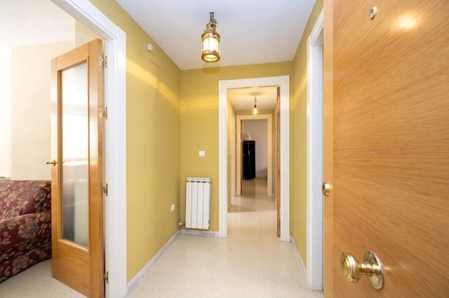 2 soveværelse Lejlighed til salg i Granada by med garage - € 218.332 (Ref: 9712392)