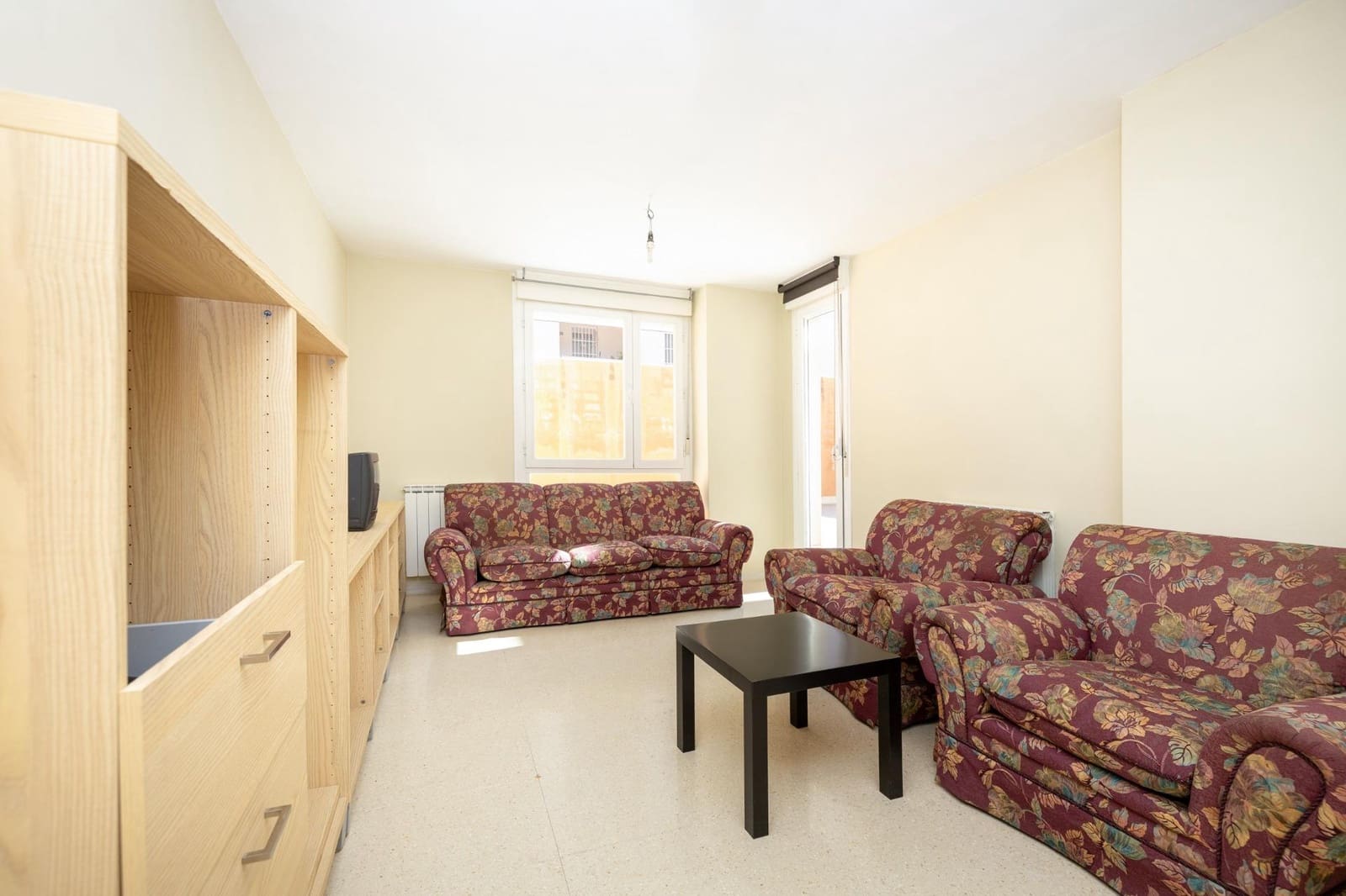 2 soveværelse Lejlighed til salg i Granada by med garage - € 218.332 (Ref: 9712392)