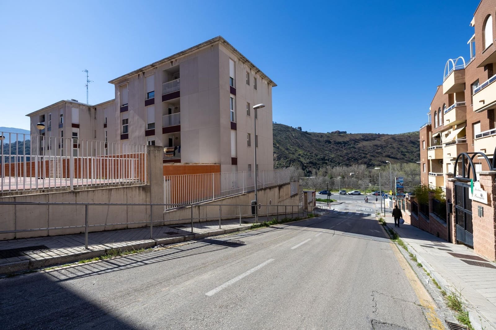 2 soveværelse Lejlighed til salg i Granada by med garage - € 218.332 (Ref: 9712392)