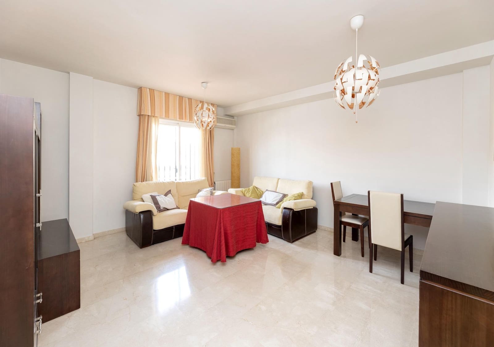 3 bedroom Villa for sale in Ogijares with garage - € 329,000 (Ref: 9712395)