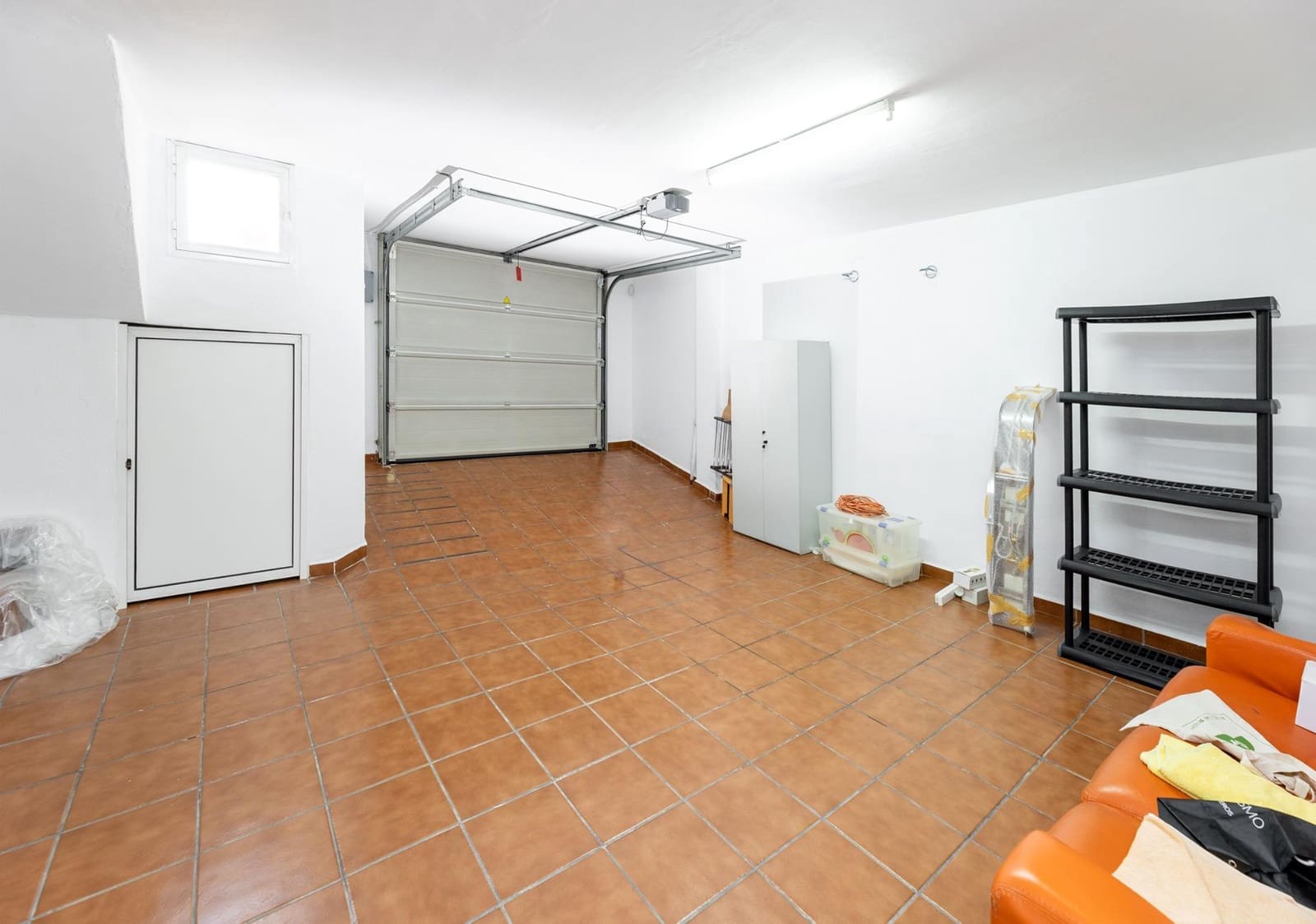 3 bedroom Villa for sale in Ogijares with garage - € 329,000 (Ref: 9712395)