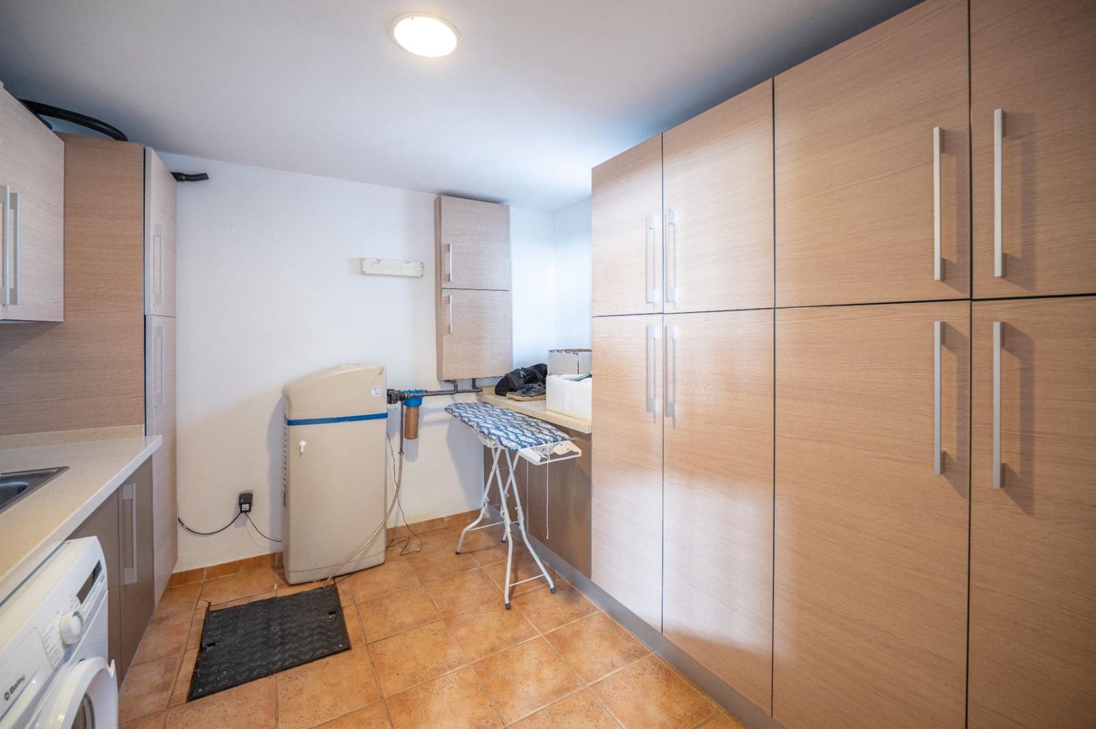 5 bedroom Semi-detached Villa for sale in Atarfe with garage - € 338,900 (Ref: 9712396)