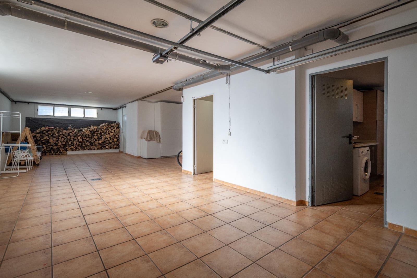 5 bedroom Semi-detached Villa for sale in Atarfe with garage - € 338,900 (Ref: 9712396)