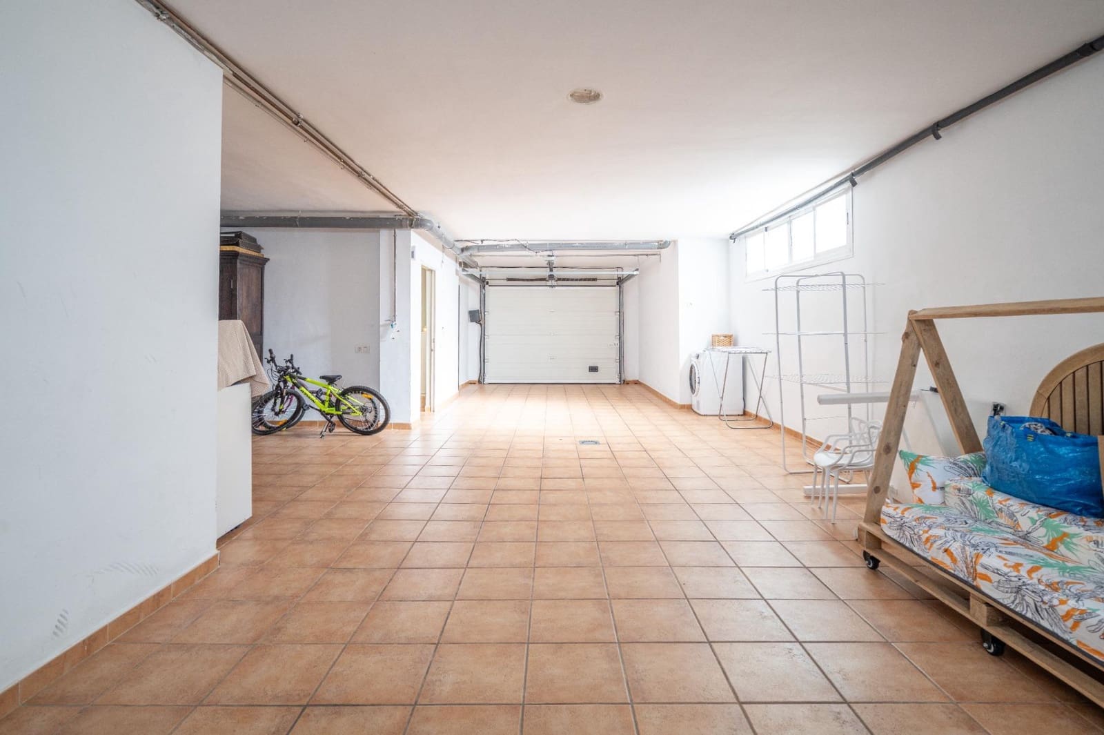 5 bedroom Semi-detached Villa for sale in Atarfe with garage - € 338,900 (Ref: 9712396)