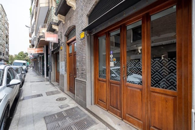 21 bedroom Apartment for sale in Centro - Sagrario, Granada city - € 1,700,000 (Ref: 9715153)