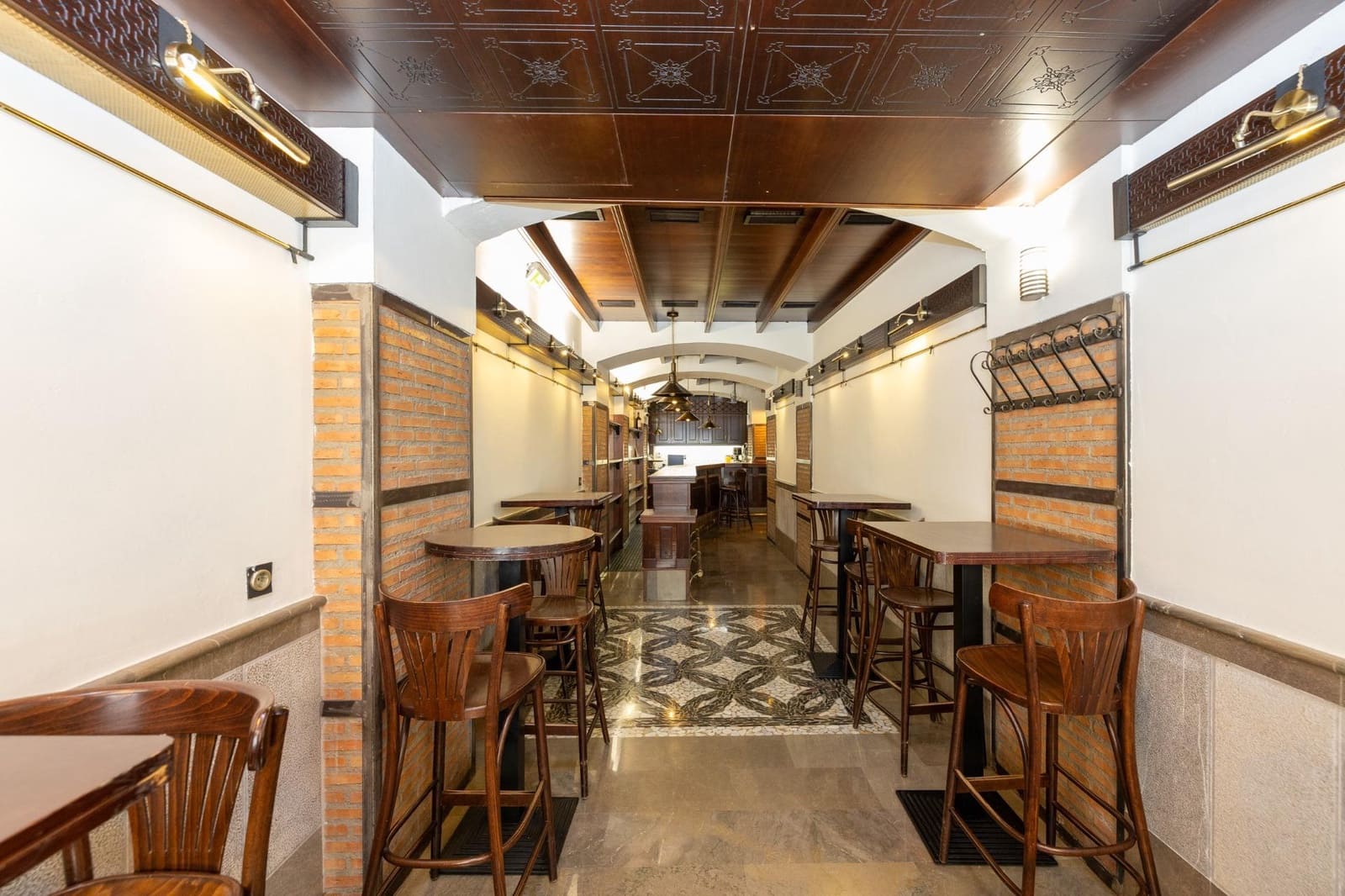 21 soveværelse Lejlighed til salg i Granada by - € 1.700.000 (Ref: 9715153)