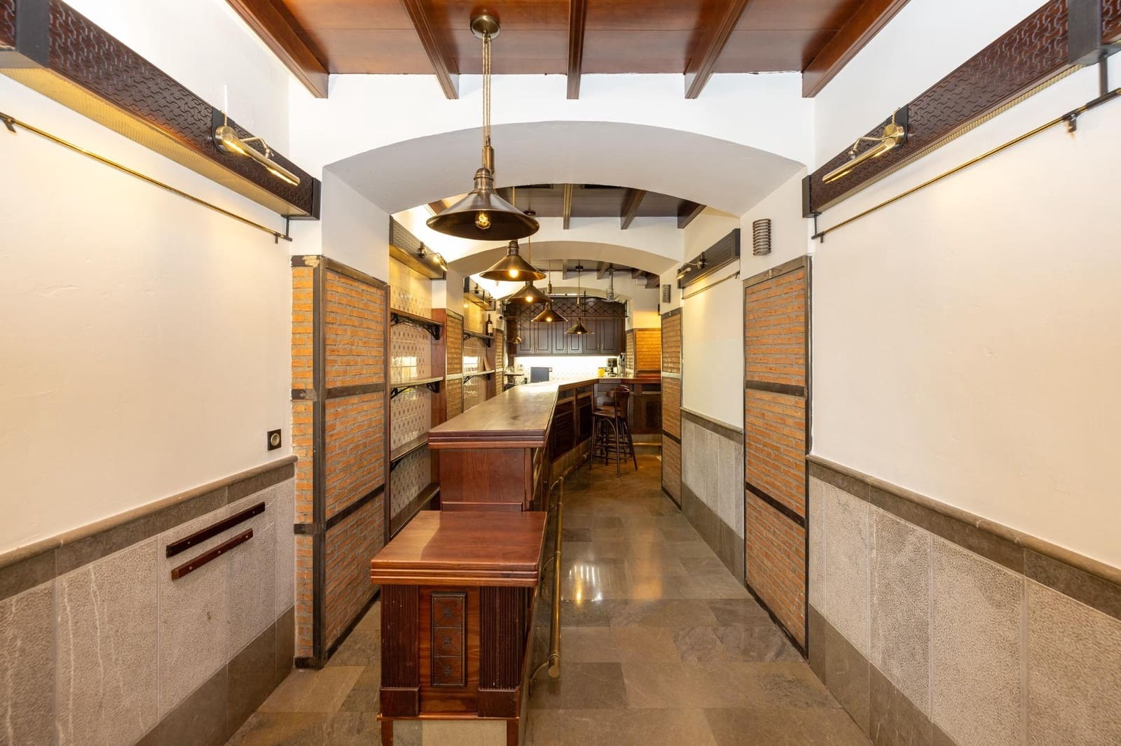 21 soveværelse Lejlighed til salg i Granada by - € 1.700.000 (Ref: 9715153)