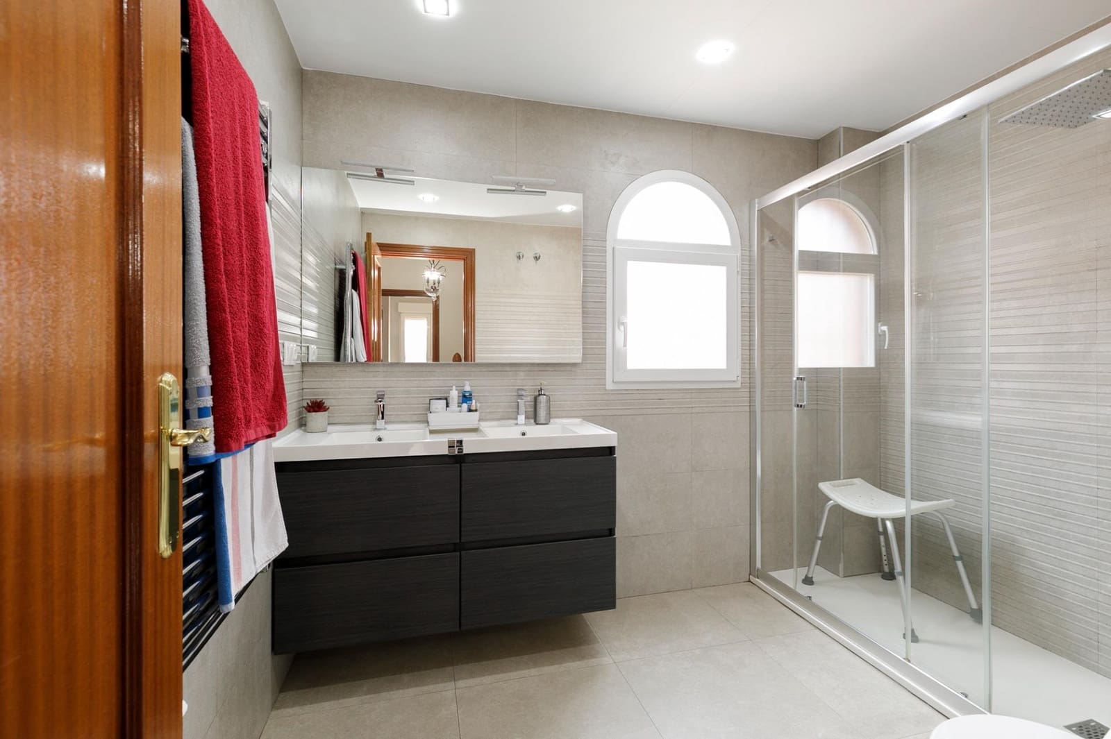 5 camera da letto Villetta a Schiera in vendita in Granada citta con garage - 365.000 € (Rif: 9715154)