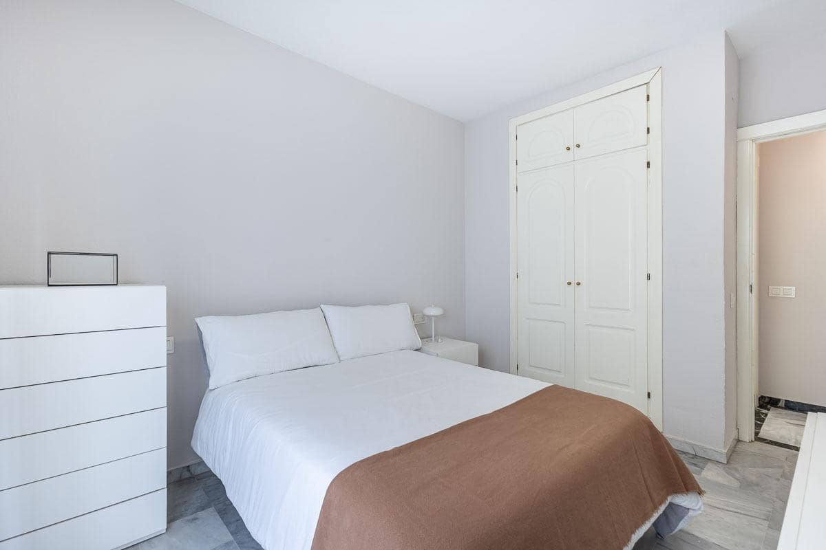 2 soverom Leilighet til salgs i Granada by med garasje - € 220 000 (Ref: 9715155)