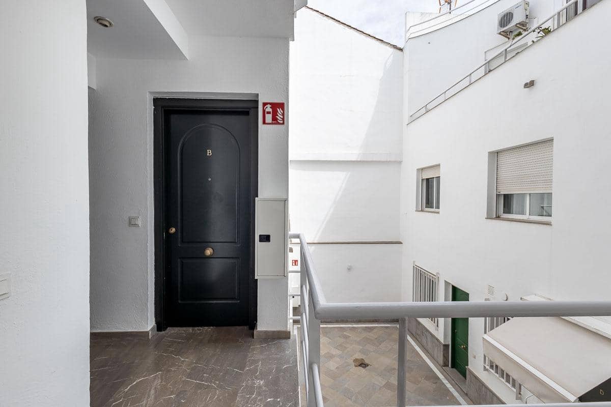 2 soverom Leilighet til salgs i Granada by med garasje - € 220 000 (Ref: 9715155)