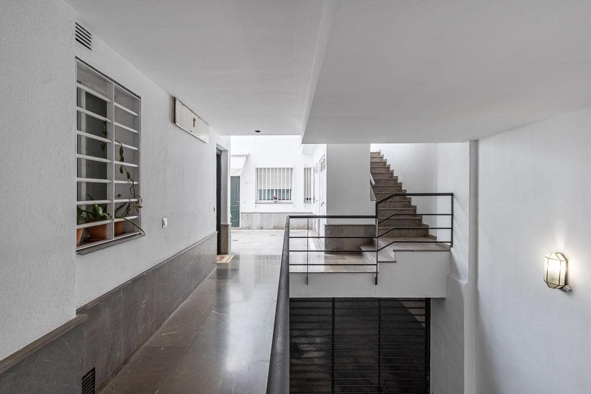 2 soverom Leilighet til salgs i Granada by med garasje - € 220 000 (Ref: 9715155)