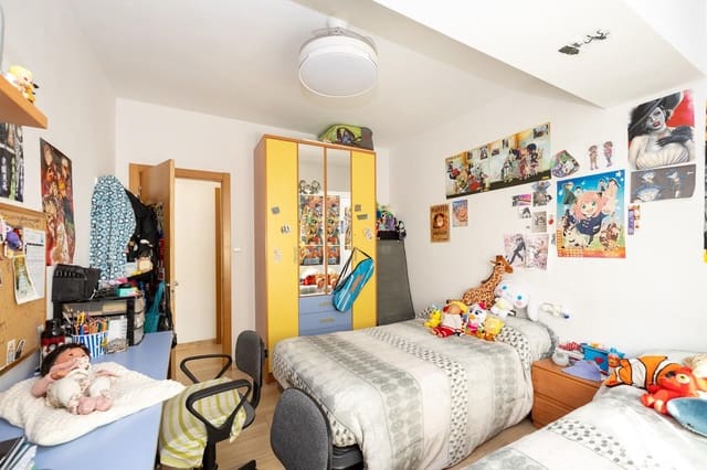 3 soveværelse Lejlighed til salg i Granada by - € 319.500 (Ref: 9715156)