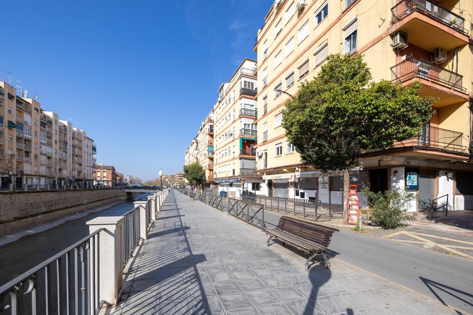 3 soveværelse Lejlighed til salg i Granada by - € 319.500 (Ref: 9715156)