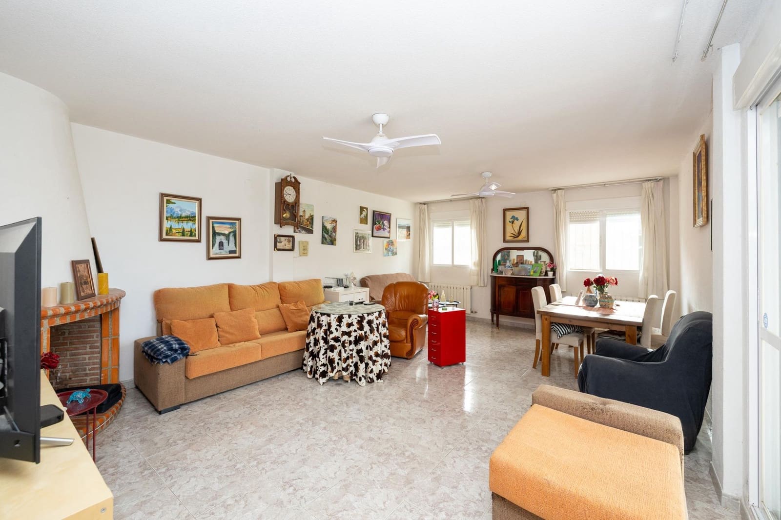 4 bedroom Villa for sale in Otura with pool garage - € 349,500 (Ref: 9715157)