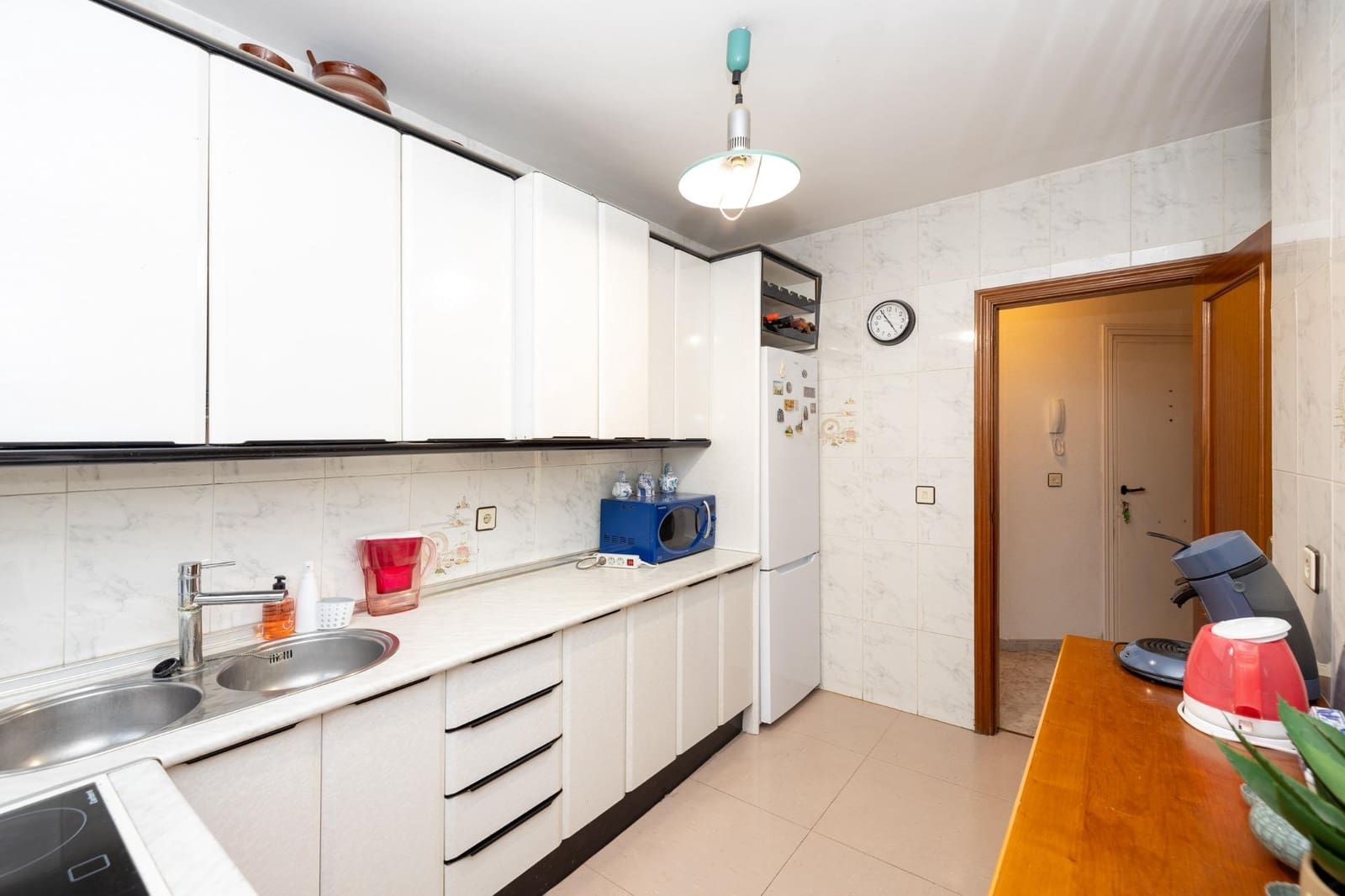 4 bedroom Villa for sale in Otura with pool garage - € 349,500 (Ref: 9715157)