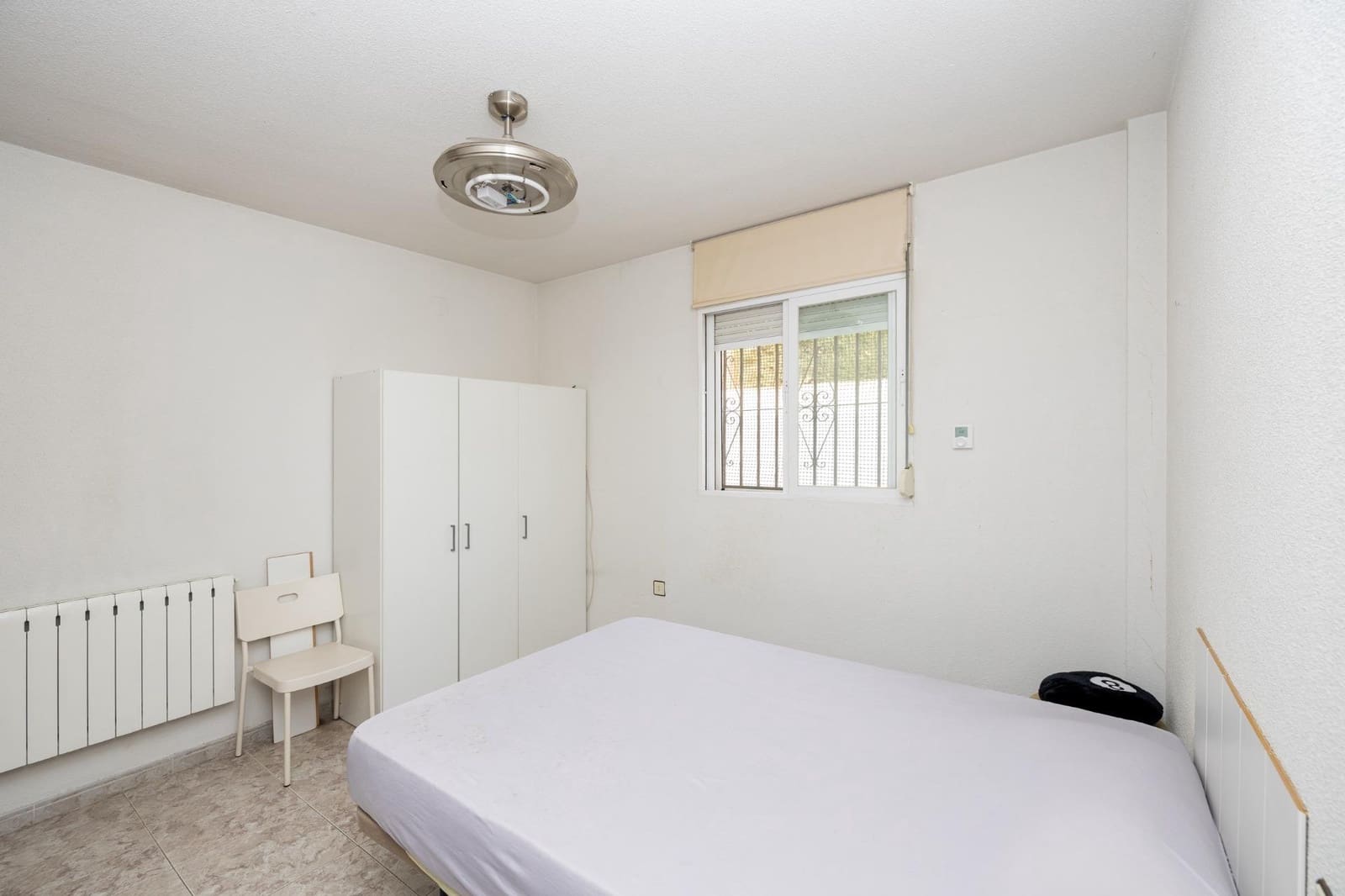 4 bedroom Villa for sale in Otura with pool garage - € 349,500 (Ref: 9715157)