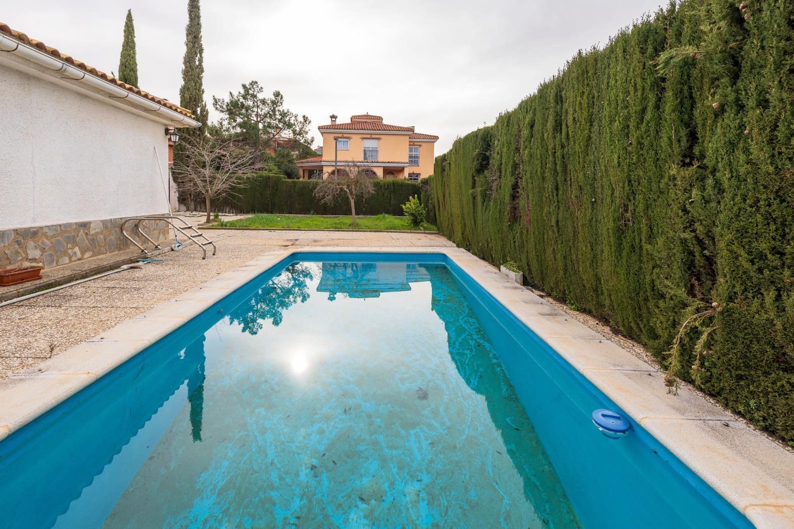 4 bedroom Villa for sale in Otura with pool garage - € 349,500 (Ref: 9715157)