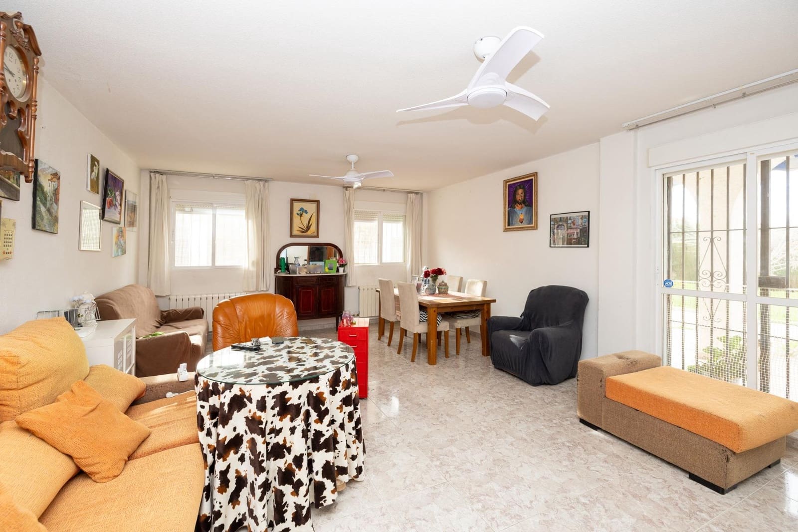 4 bedroom Villa for sale in Otura with pool garage - € 349,500 (Ref: 9715157)