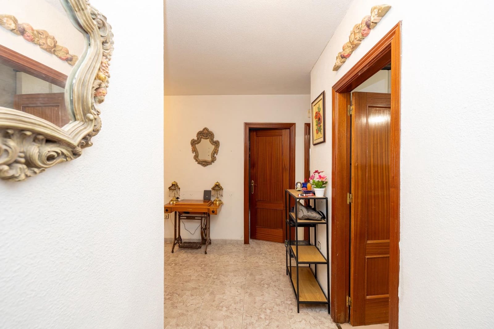 4 bedroom Villa for sale in Otura with pool garage - € 349,500 (Ref: 9715157)