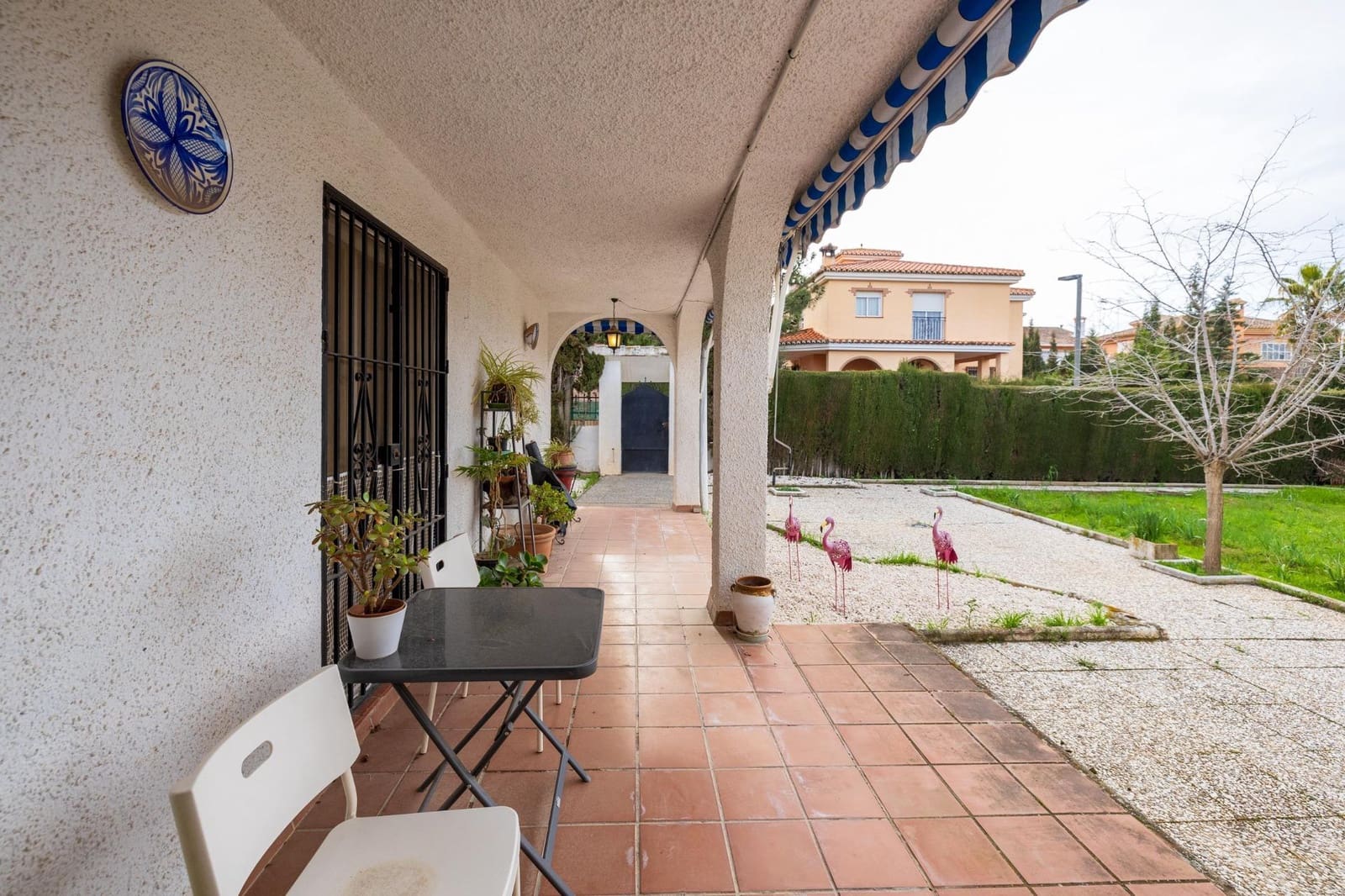 4 bedroom Villa for sale in Otura with pool garage - € 349,500 (Ref: 9715157)