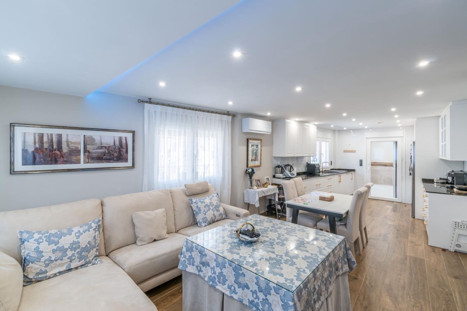 Casa de 4 habitaciones en Peligros en venta con garaje - 349.000 € (Ref: 9715160)