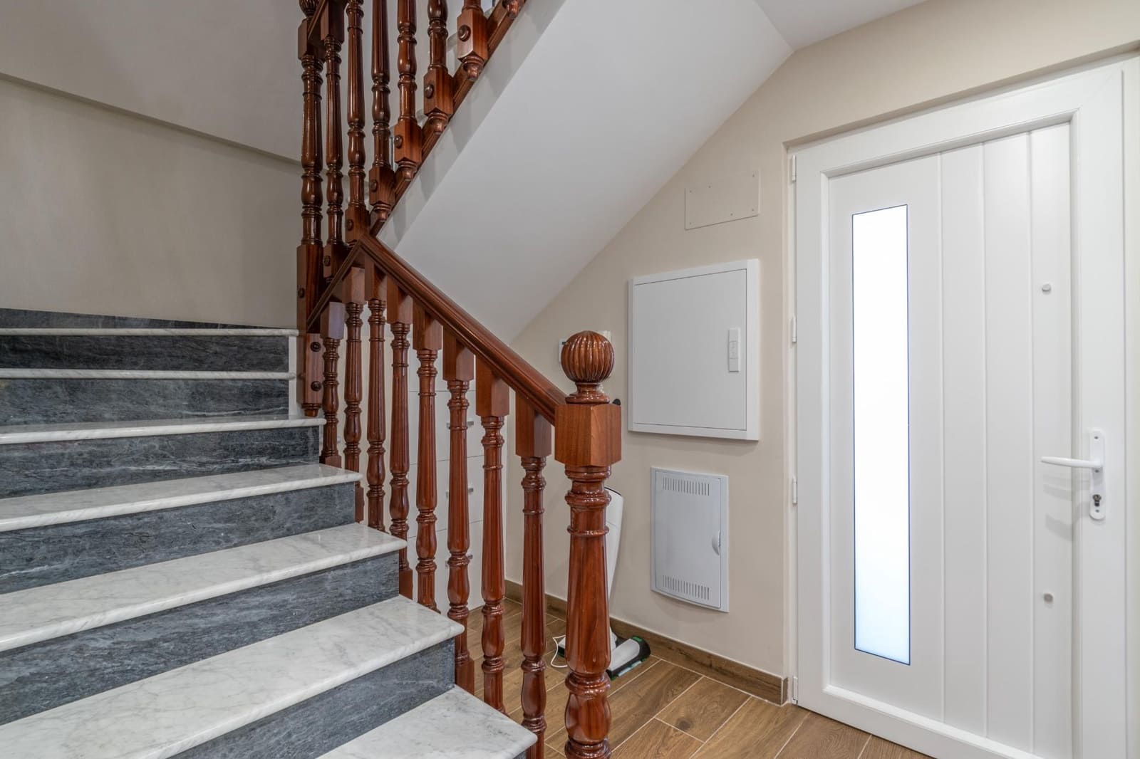 Casa de 4 habitaciones en Peligros en venta con garaje - 349.000 € (Ref: 9715160)