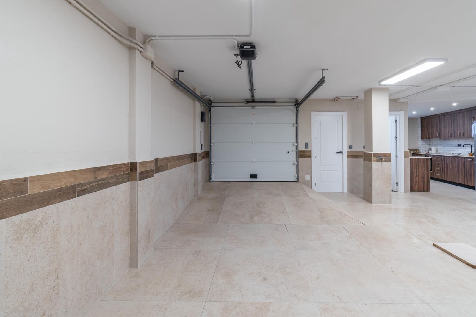 Casa de 4 habitaciones en Peligros en venta con garaje - 349.000 € (Ref: 9715160)