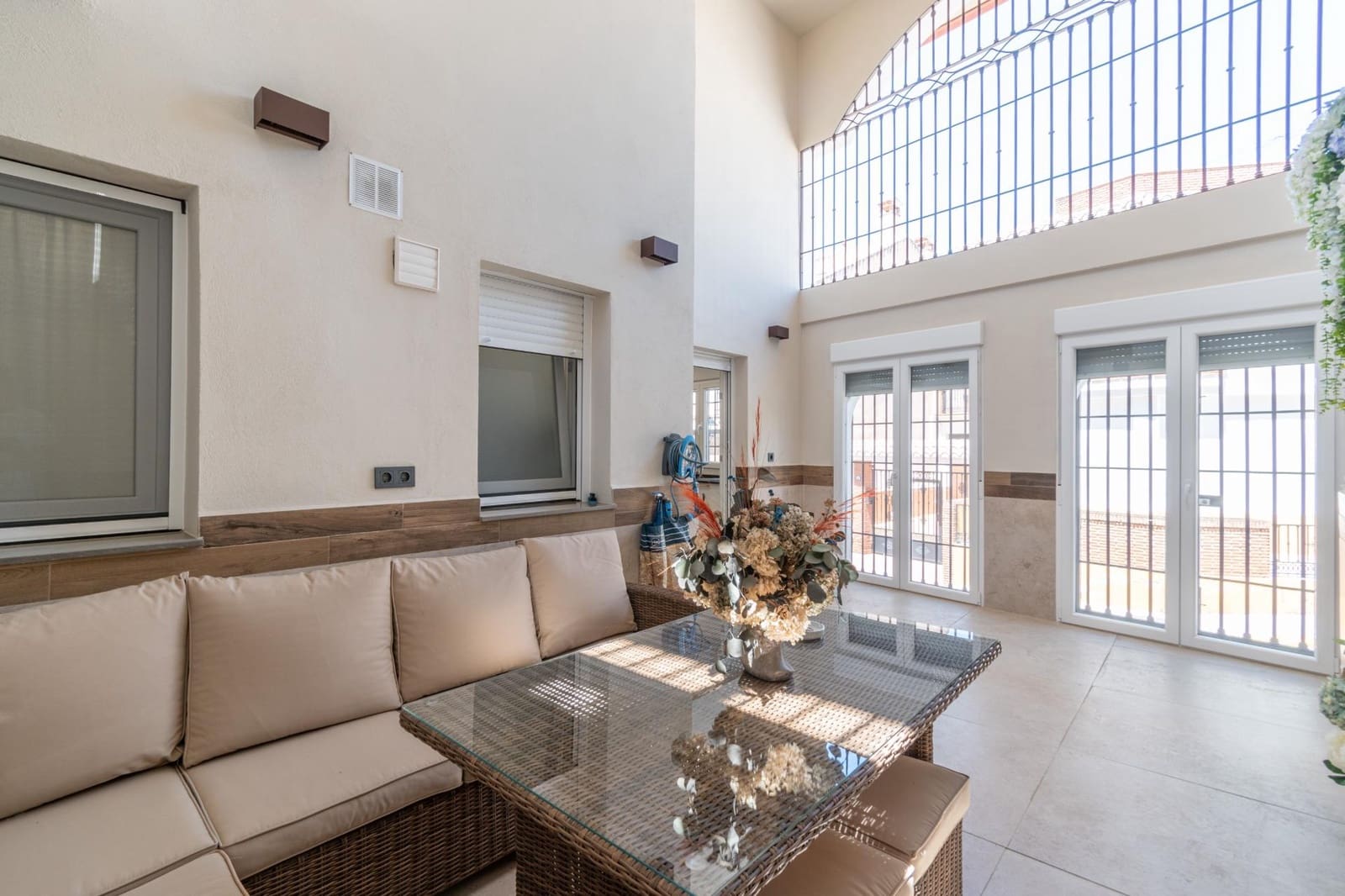 Casa de 4 habitaciones en Peligros en venta con garaje - 349.000 € (Ref: 9715160)