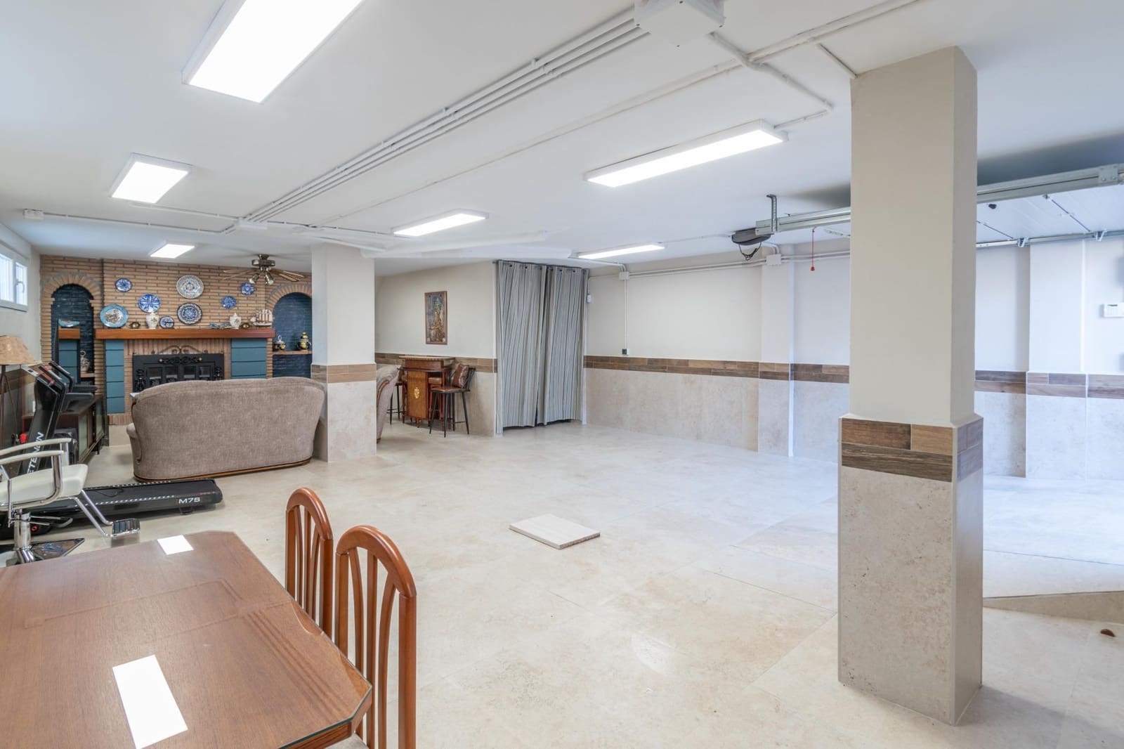 Casa de 4 habitaciones en Peligros en venta con garaje - 349.000 € (Ref: 9715160)