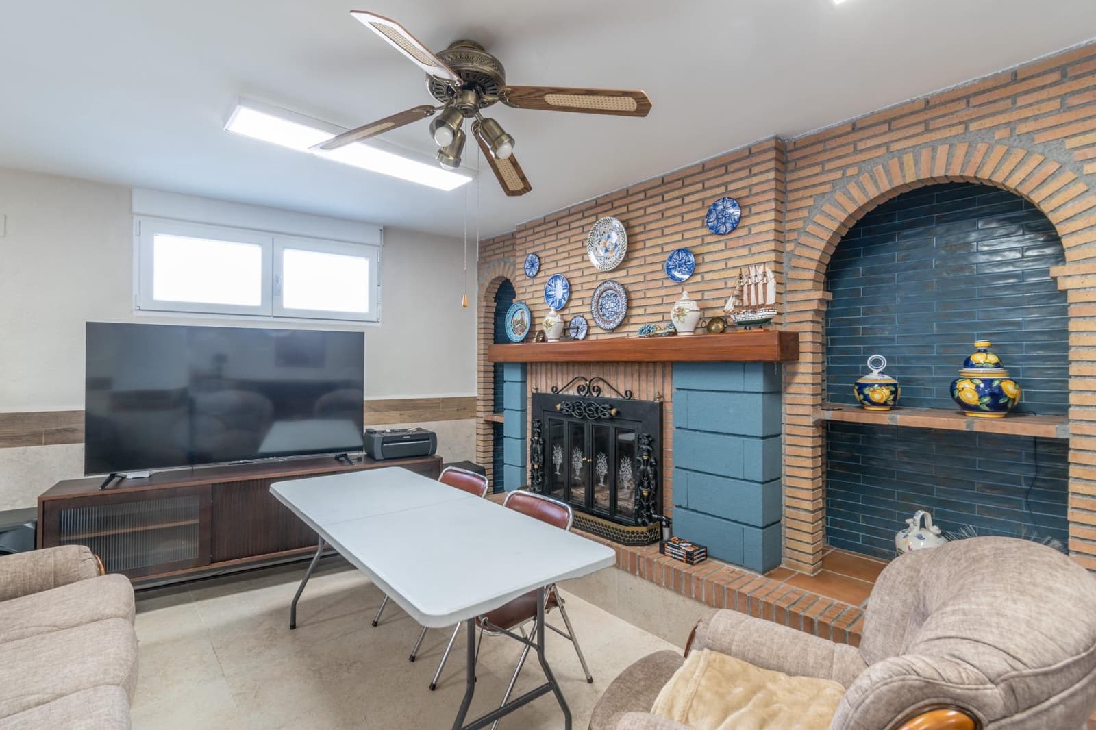 Casa de 4 habitaciones en Peligros en venta con garaje - 349.000 € (Ref: 9715160)