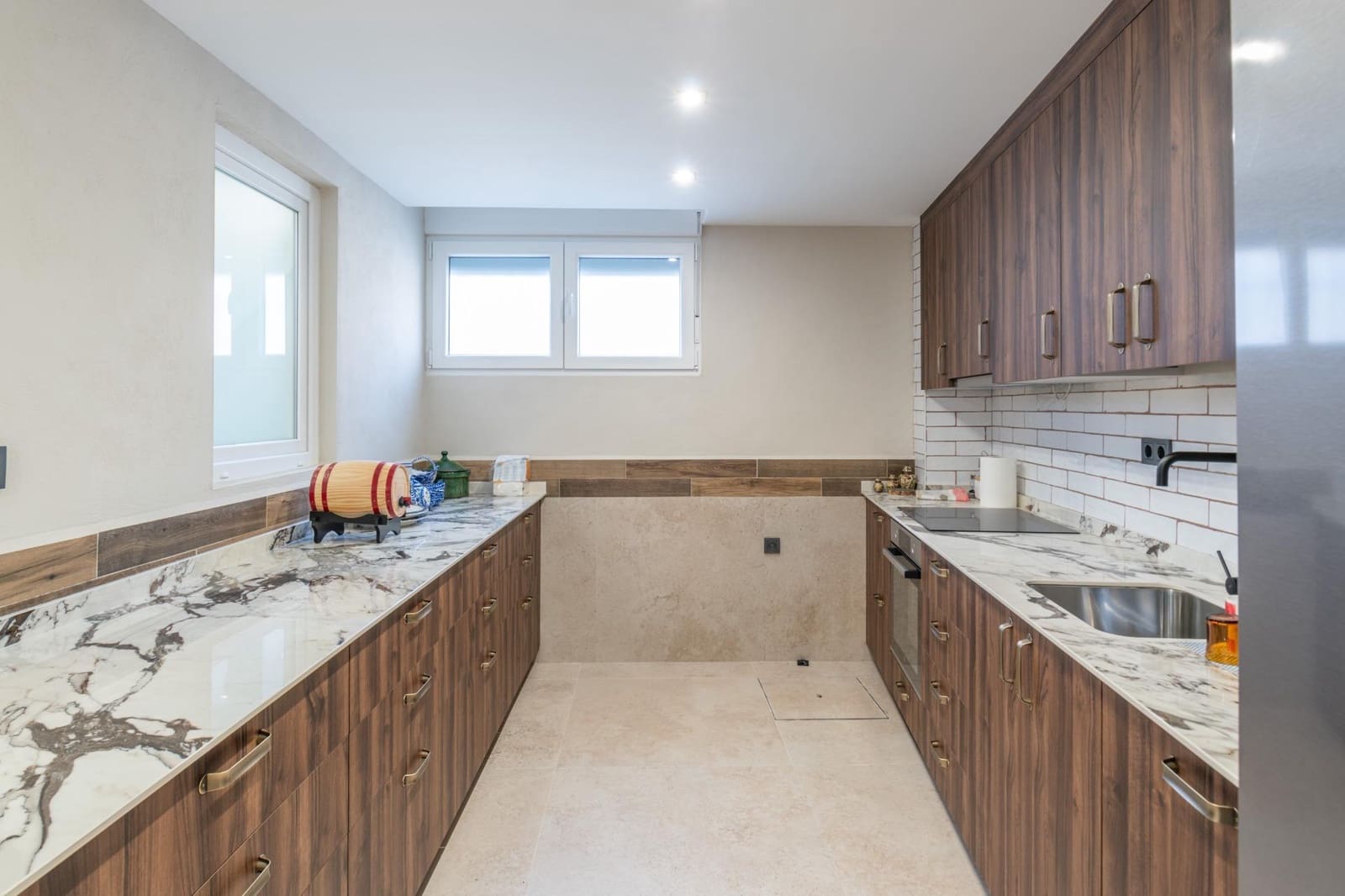 Casa de 4 habitaciones en Peligros en venta con garaje - 349.000 € (Ref: 9715160)