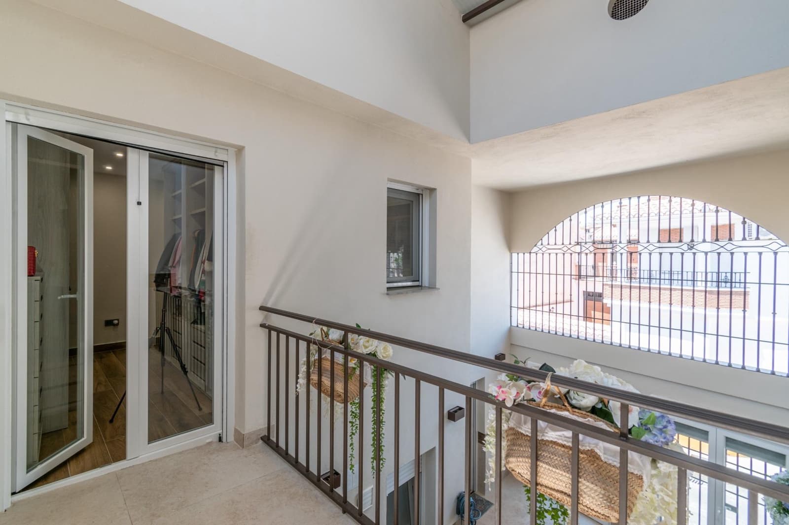 Casa de 4 habitaciones en Peligros en venta con garaje - 349.000 € (Ref: 9715160)