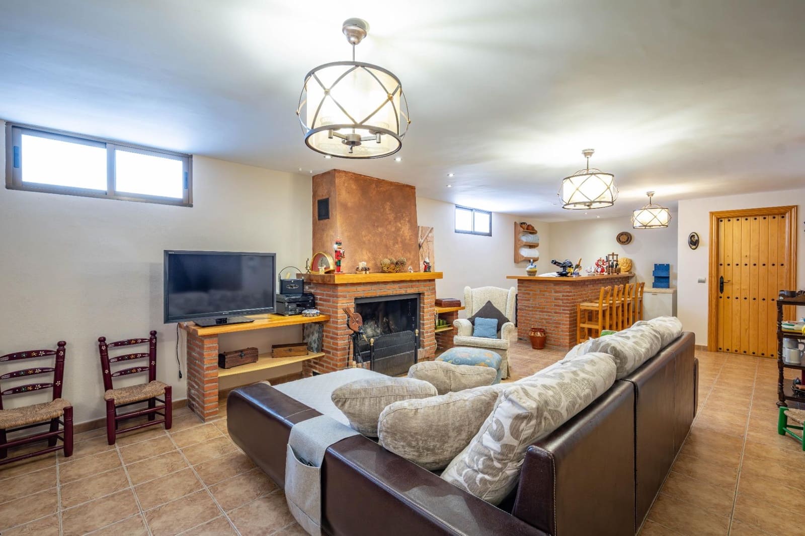 3 bedroom Villa for sale in Albolote with pool garage - € 455,000 (Ref: 9715161)