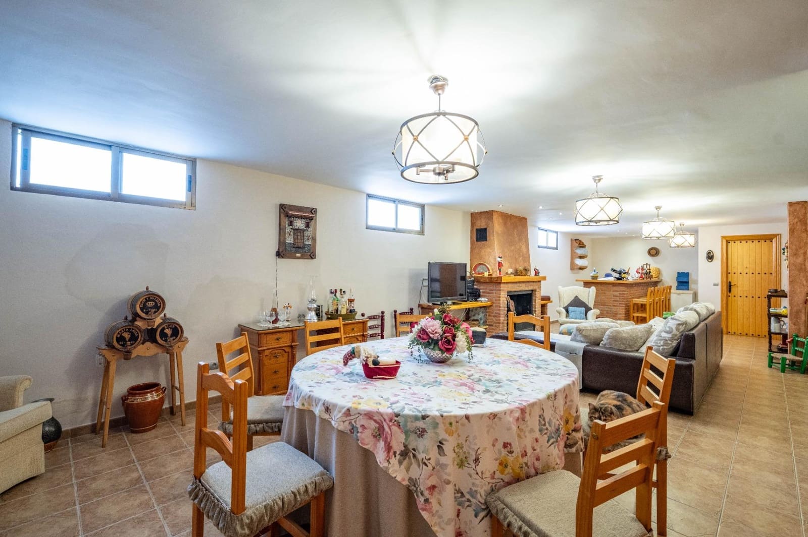 3 bedroom Villa for sale in Albolote with pool garage - € 455,000 (Ref: 9715161)