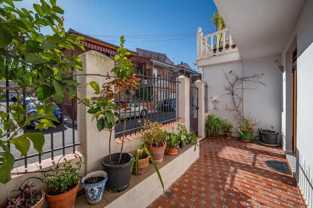 5 quarto Moradia para venda em Armilla com garagem - 329 900 € (Ref: 9715162)