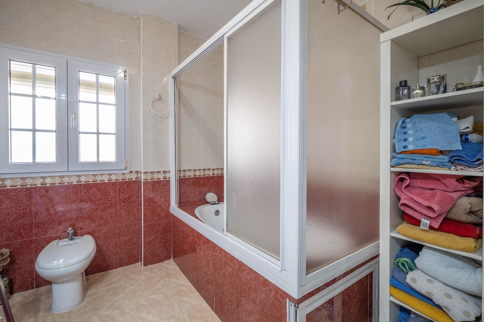 5 quarto Moradia para venda em Armilla com garagem - 329 900 € (Ref: 9715162)