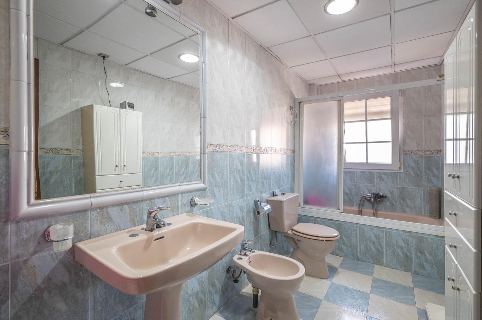 5 quarto Moradia para venda em Armilla com garagem - 329 900 € (Ref: 9715162)