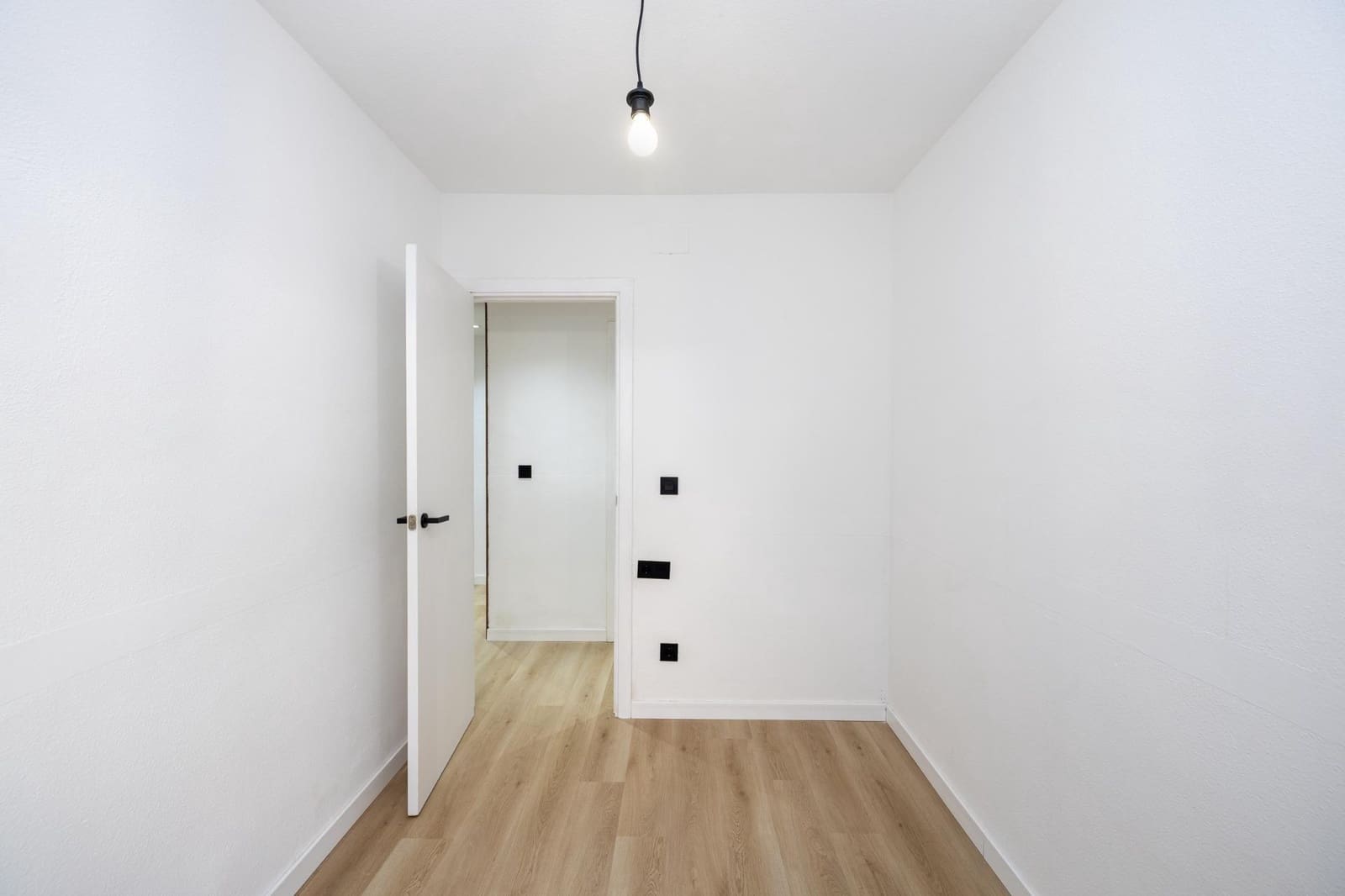 3 bedroom Flat for sale in Granada city with garage - € 226,000 (Ref: 9720217)