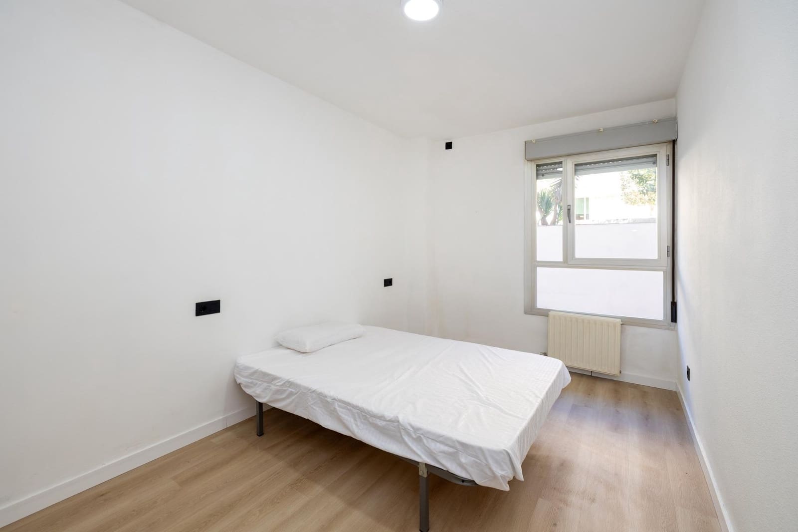 3 bedroom Flat for sale in Granada city with garage - € 226,000 (Ref: 9720217)