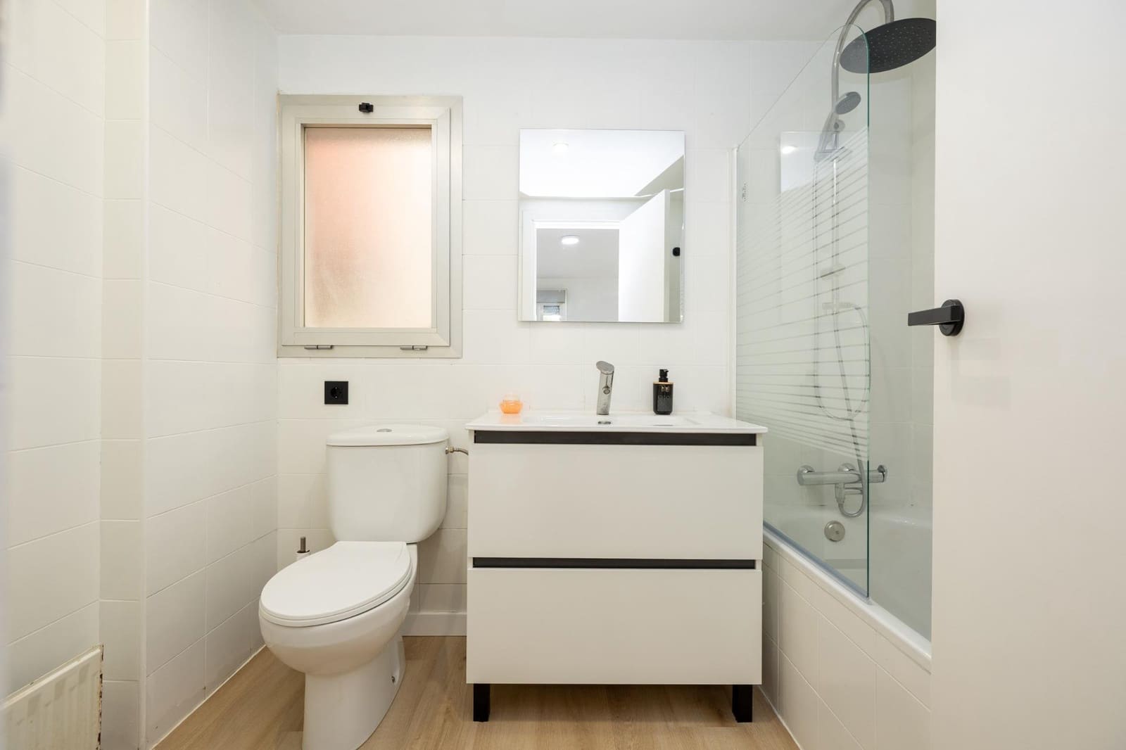 3 bedroom Flat for sale in Granada city with garage - € 226,000 (Ref: 9720217)