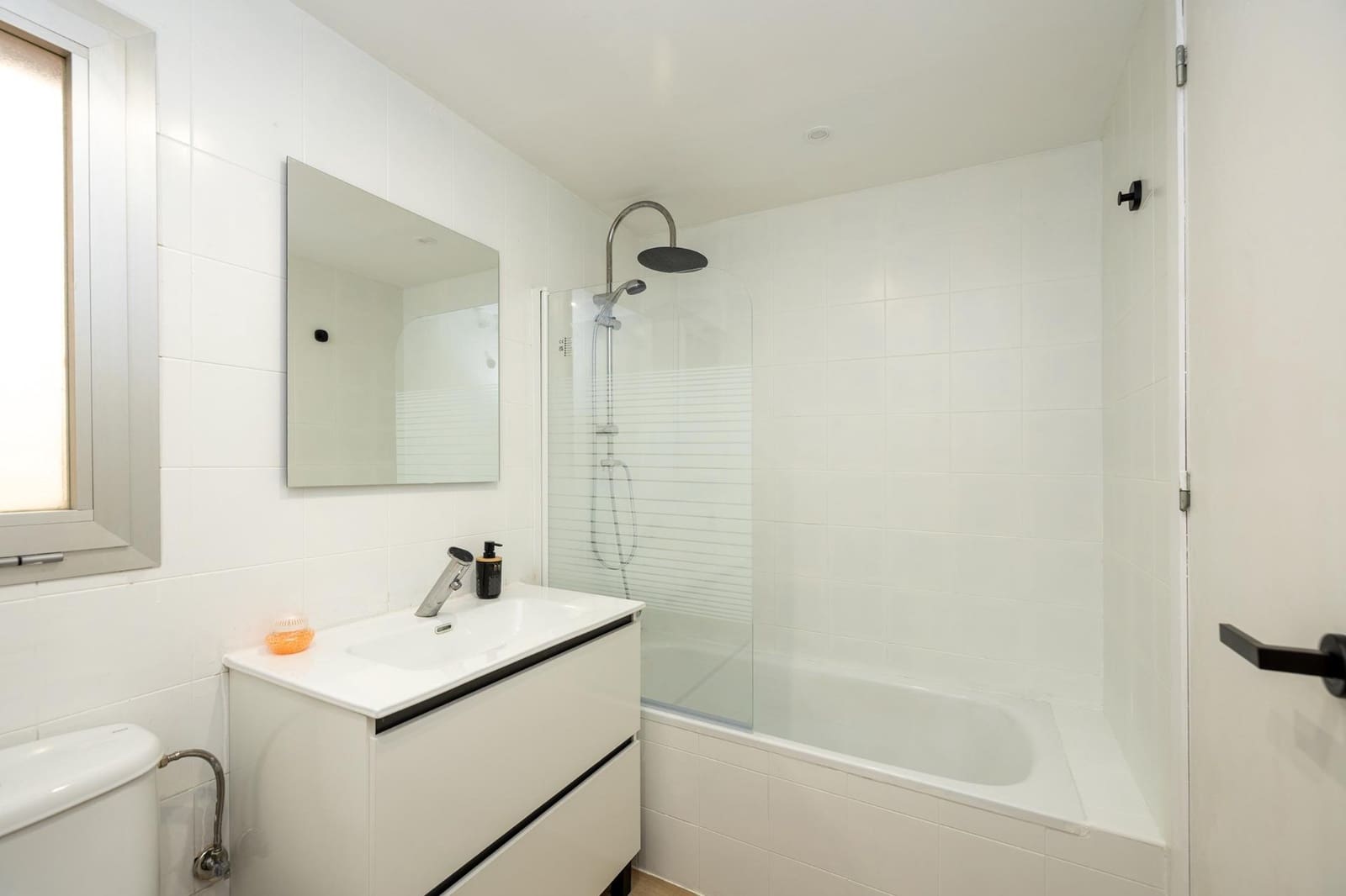 3 bedroom Flat for sale in Granada city with garage - € 226,000 (Ref: 9720217)