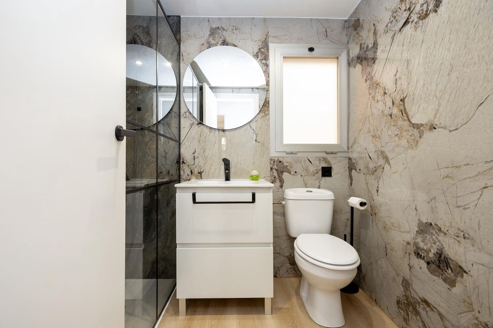 3 bedroom Flat for sale in Granada city with garage - € 226,000 (Ref: 9720217)