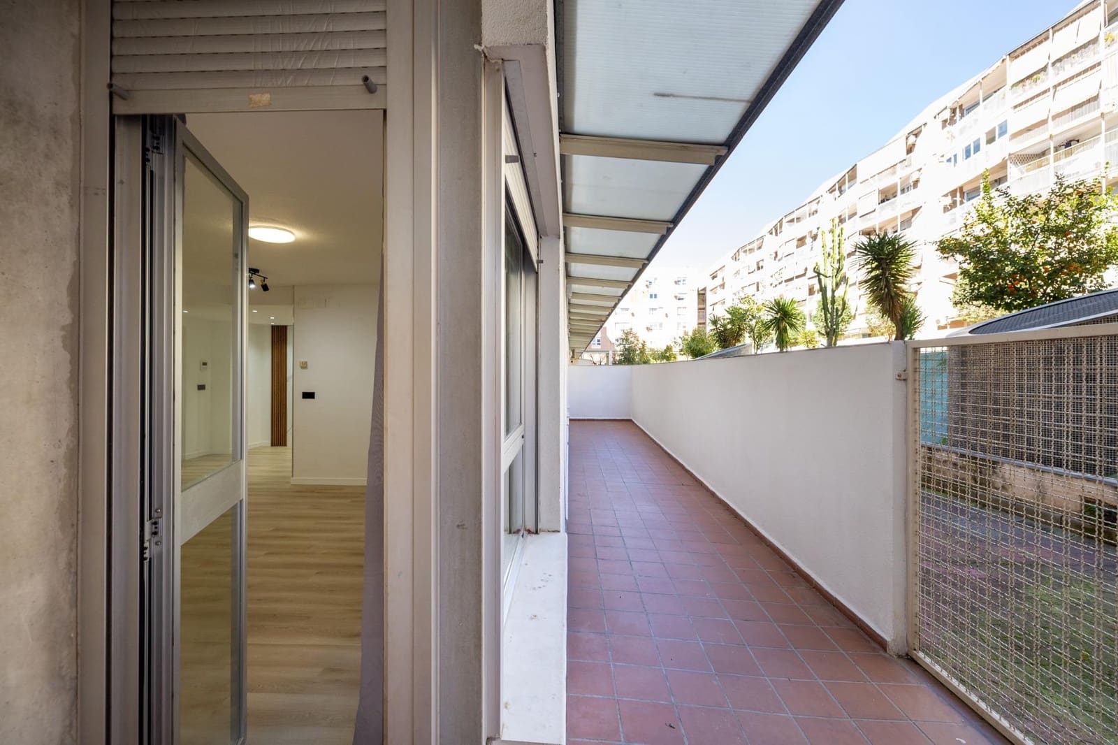 3 bedroom Flat for sale in Granada city with garage - € 226,000 (Ref: 9720217)