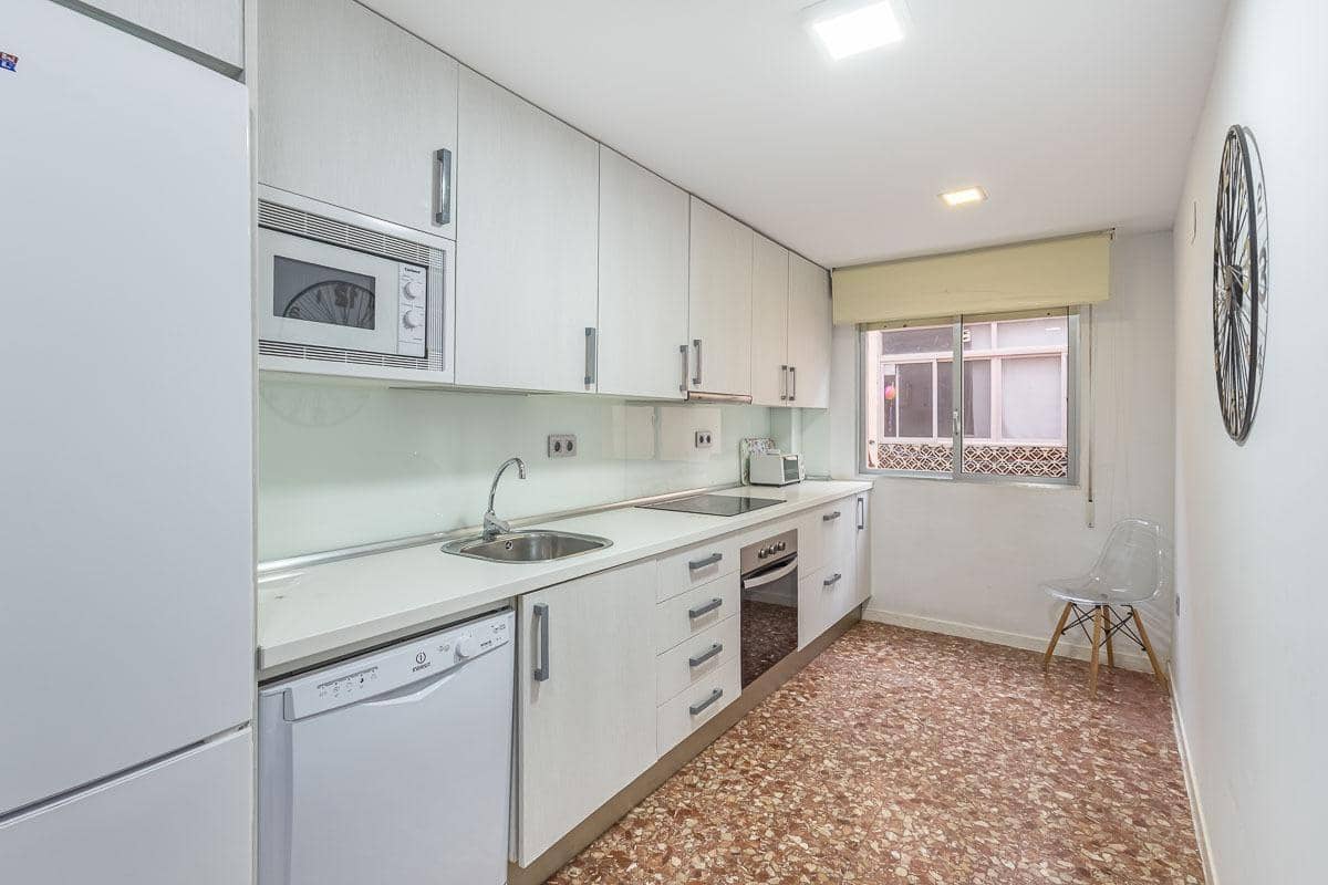 4 slaapkamer Flat te koop in Almunecar - € 410.000 (Ref: 9720219)